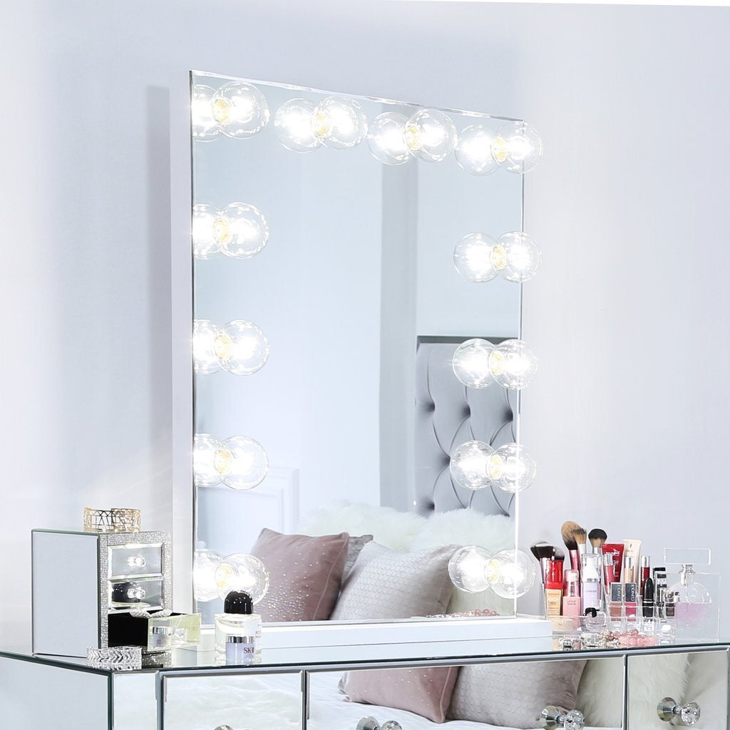 How to maintain a vanity Makeup table?