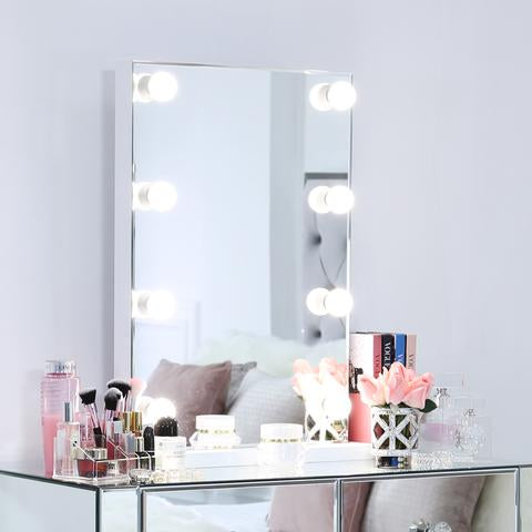 HOW TO DECORATE DRESSING TABLE?