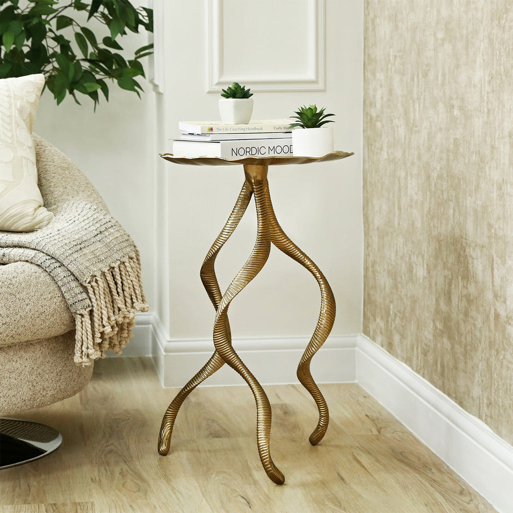 Best Side Table Design Ideas for the Living Room