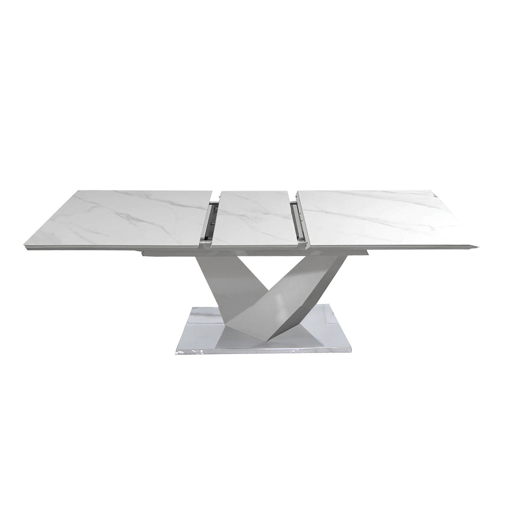 extendable dining table in Dubai