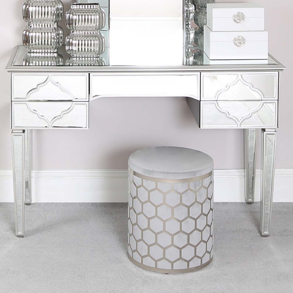 stool, mirror stool chair, cushioned stool, mirrored cushioned stool, dressing stool, poufs stool, sitting stool, velvet stool